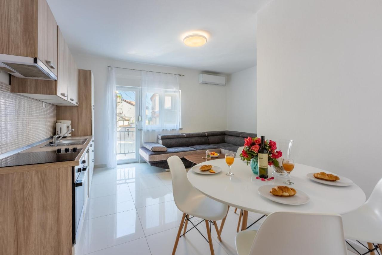 Apartment Robert Crikvenica Kültér fotó